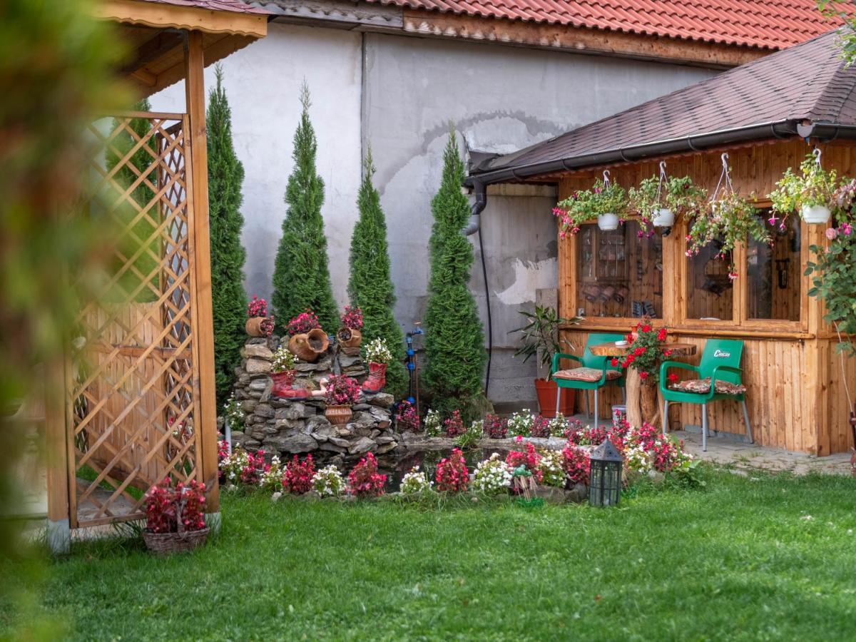 Agropensiunea Casa Nica Margineni  Bagian luar foto