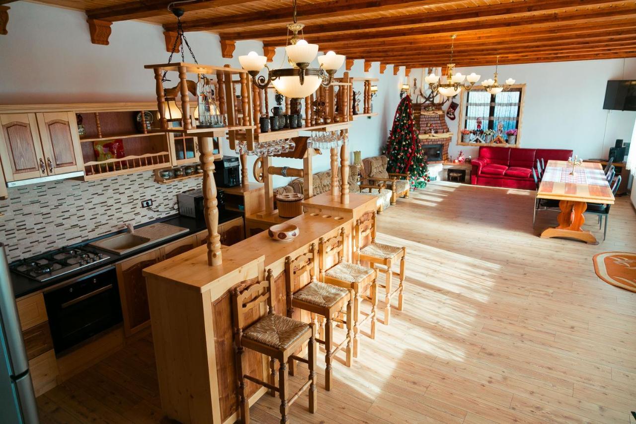 Agropensiunea Casa Nica Margineni  Bagian luar foto